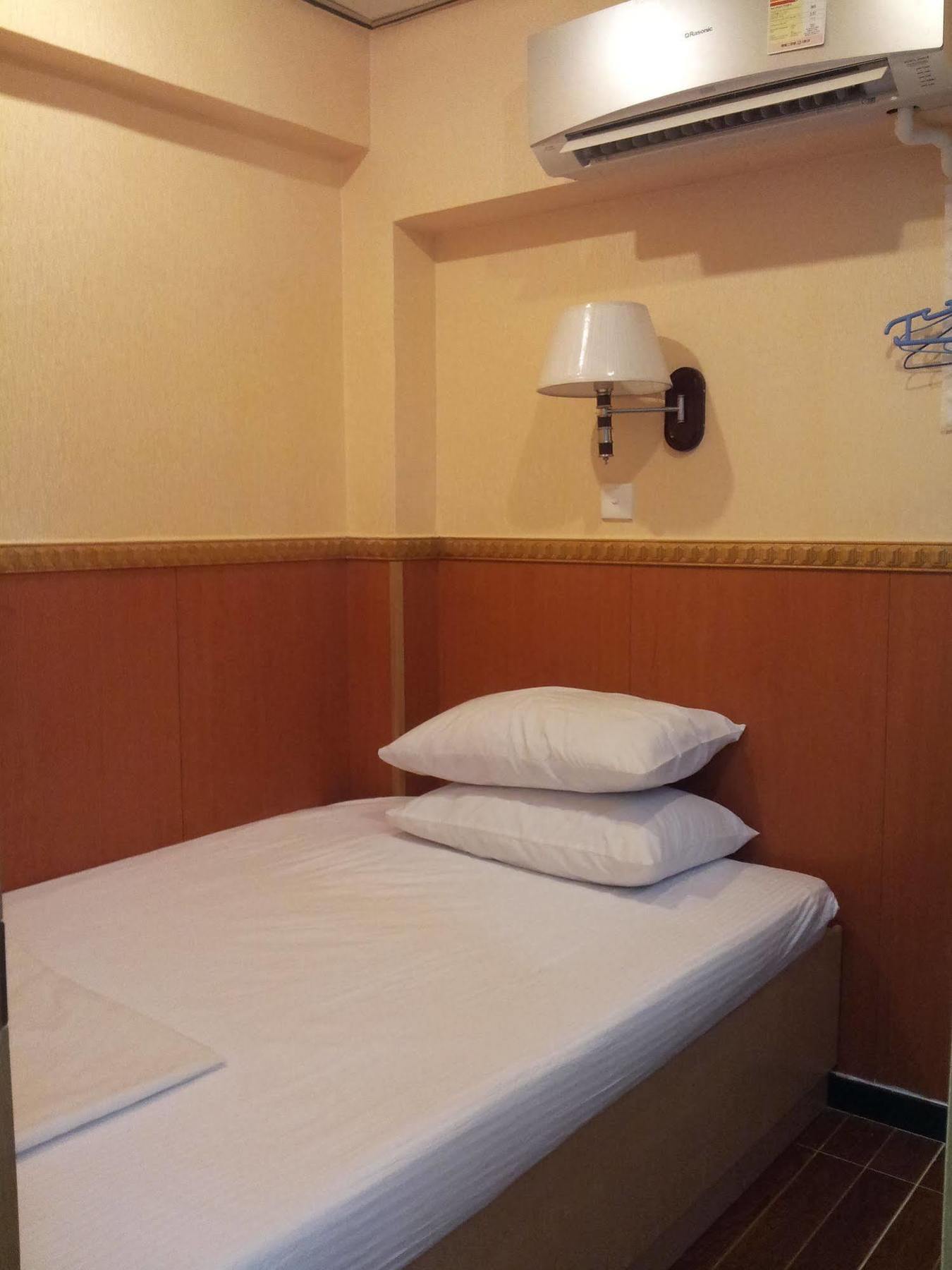 Traveller Friendship Hostel Hong Kong Bagian luar foto