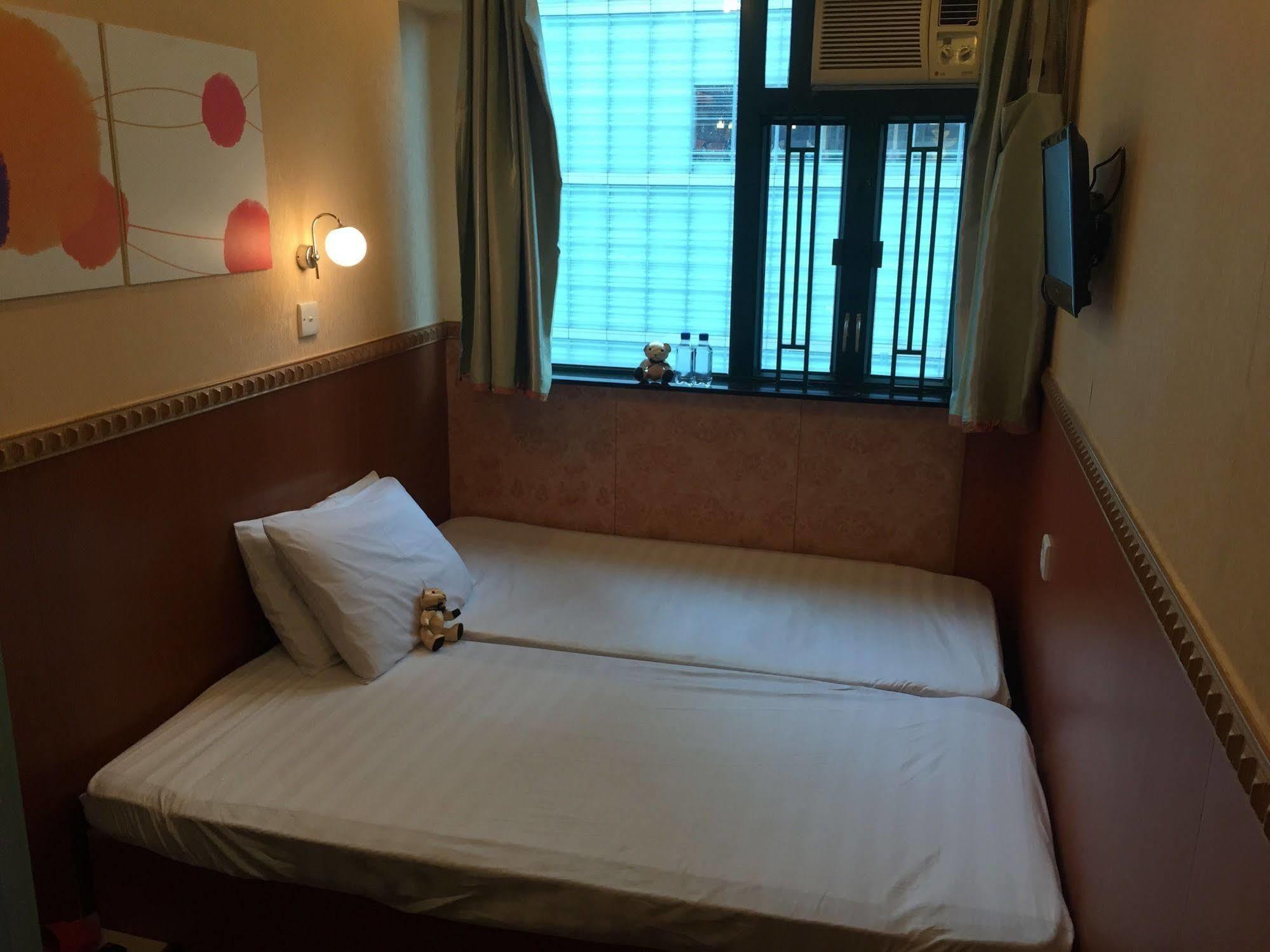 Traveller Friendship Hostel Hong Kong Bagian luar foto