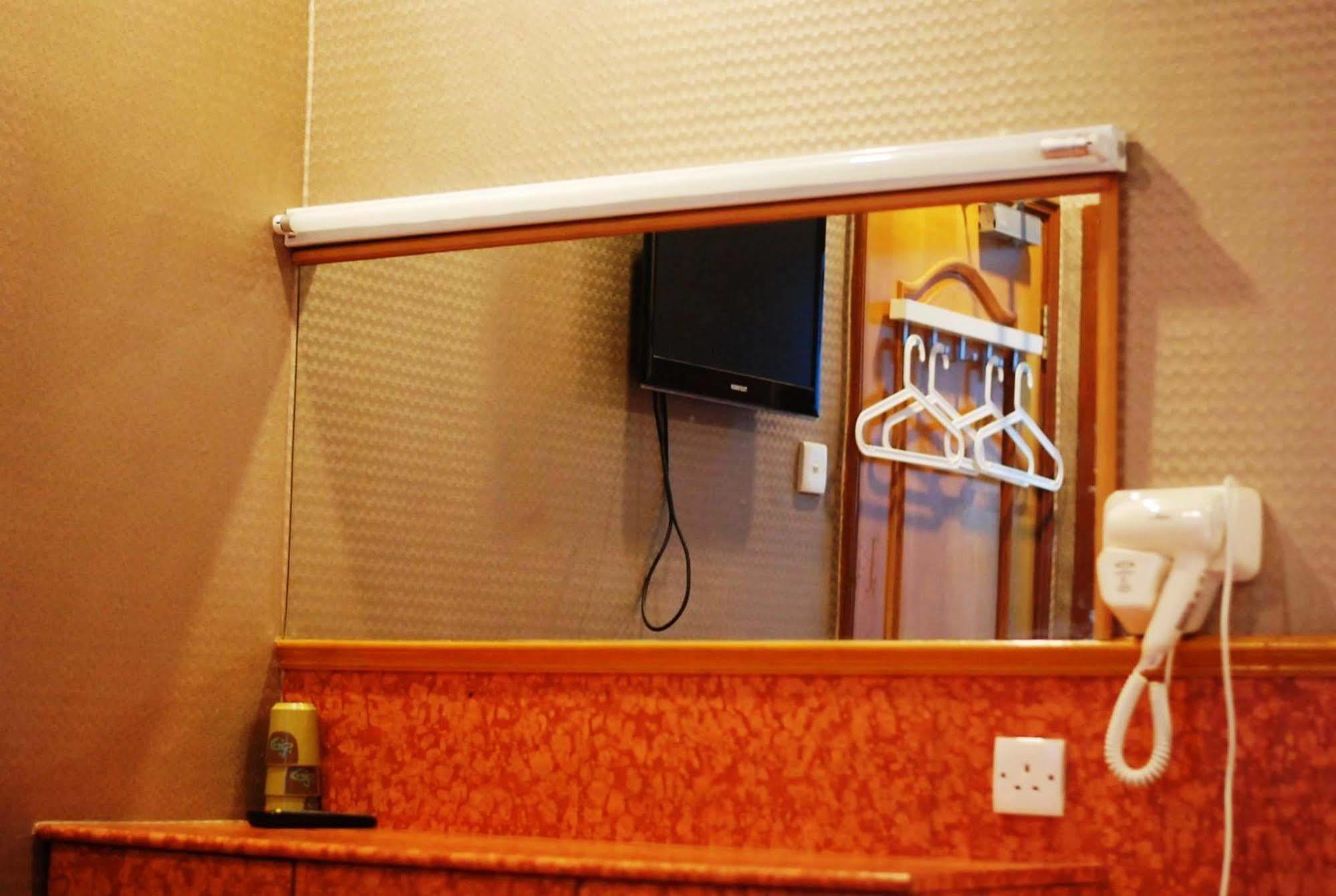Traveller Friendship Hostel Hong Kong Bagian luar foto